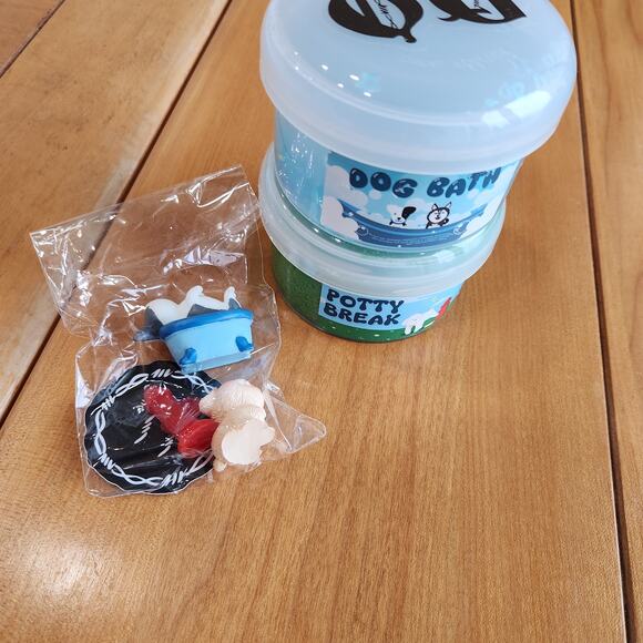 OG Slimes Dog Puppy Theme Bundle Brand New Toy Dog Bath Potty Break Snow Fuzz - Picture 2 of 9